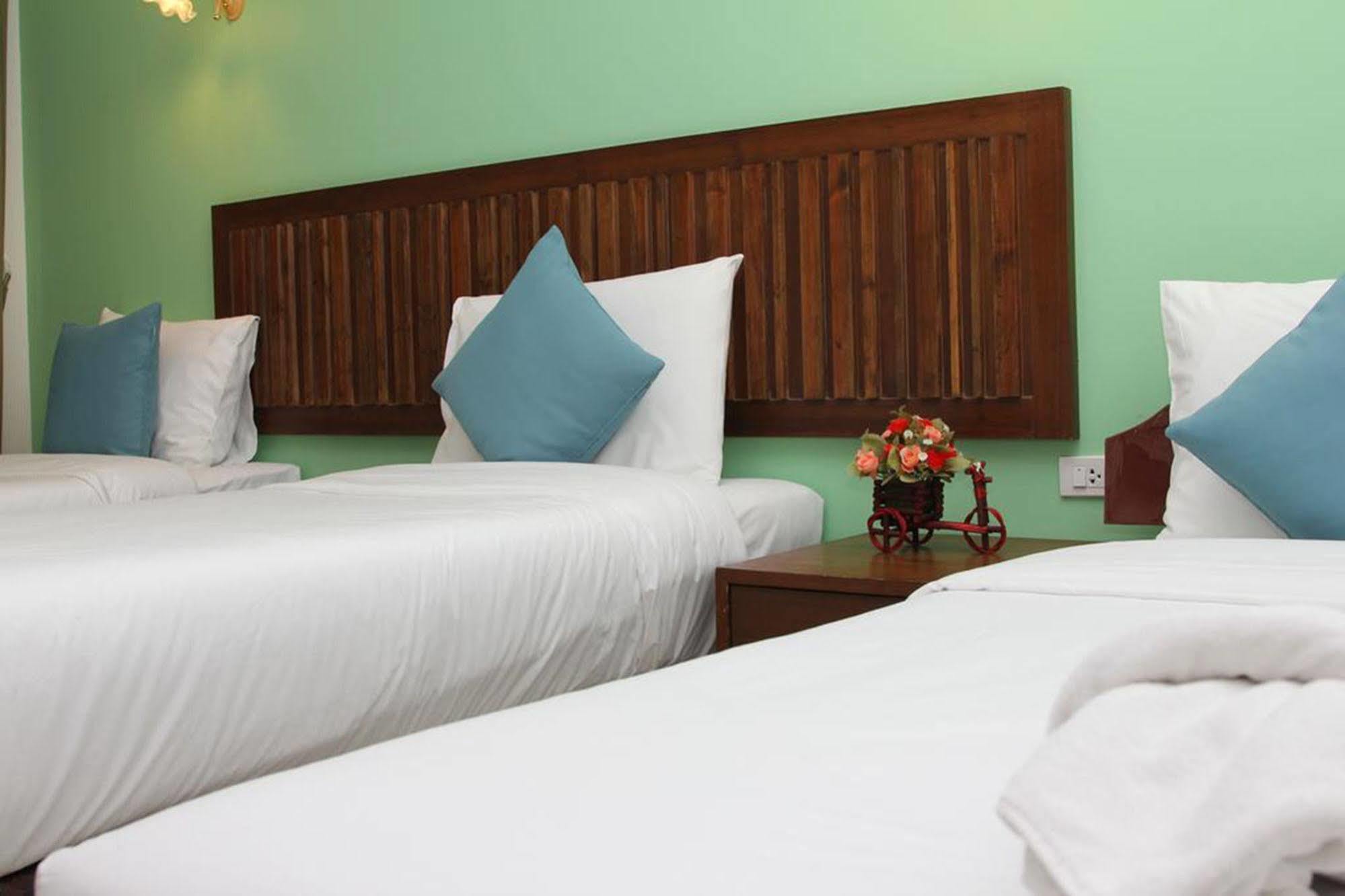 Hotel Bs Airport At Phuket Nai Yang Beach Exterior foto